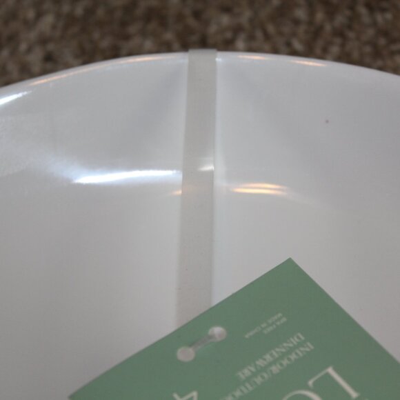 Soho Loft Plates White Pink Lemon Set of 4 Melamine 10.75" Dinner NWT Flaws - Picture 5 of 7